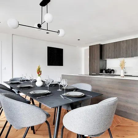 Libere Haussmann Apartman *