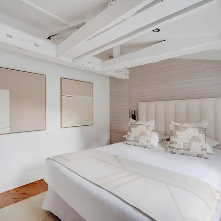 Líbere Haussmann Apartment *