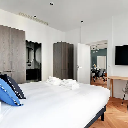 Líbere Haussmann Apartment *